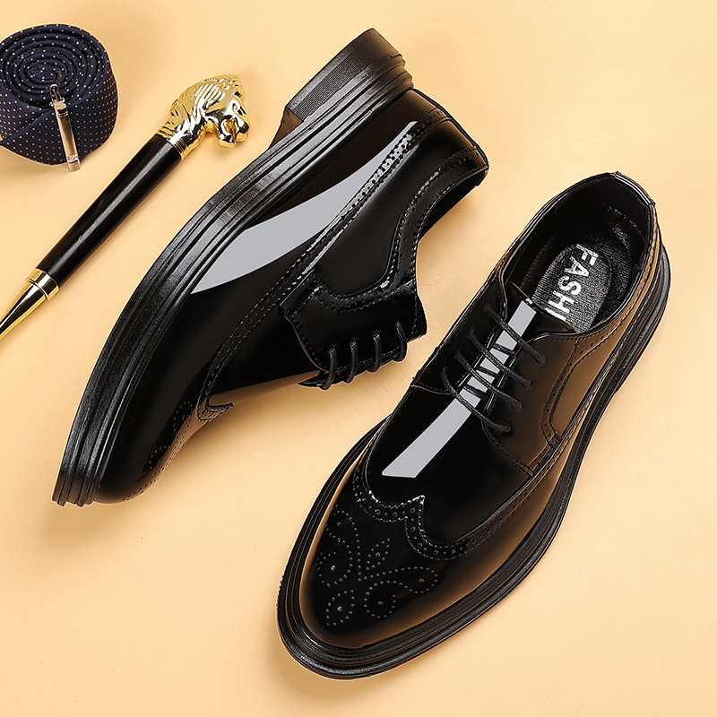 Patent Leather Oxford - Sepatu Brogue Kulit Paten Pria, Sepatu