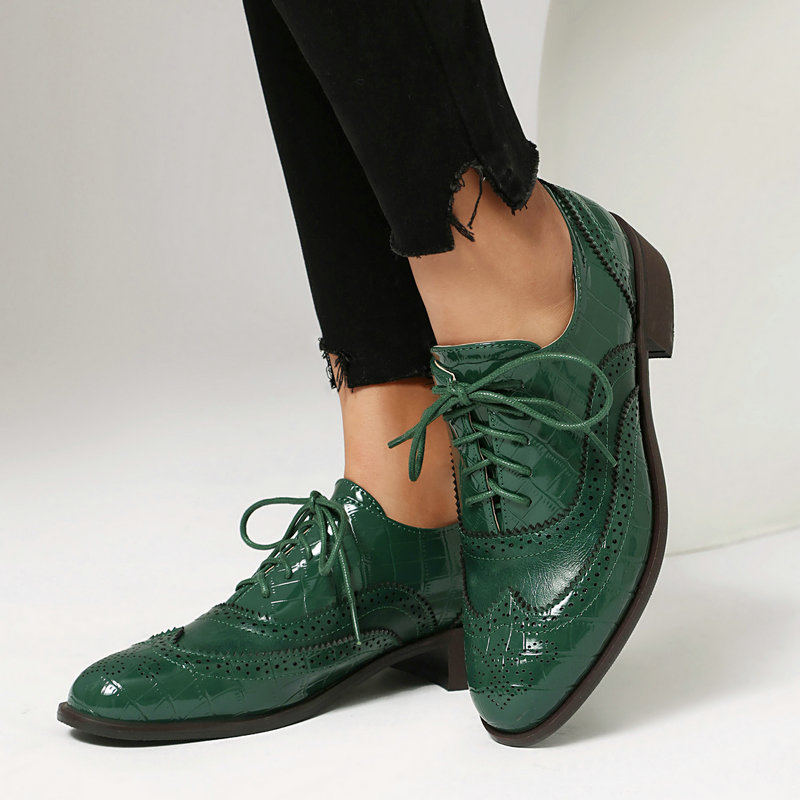 Patent Leather Oxford - Sepatu Oxford Brogue Wanita Motif Batu