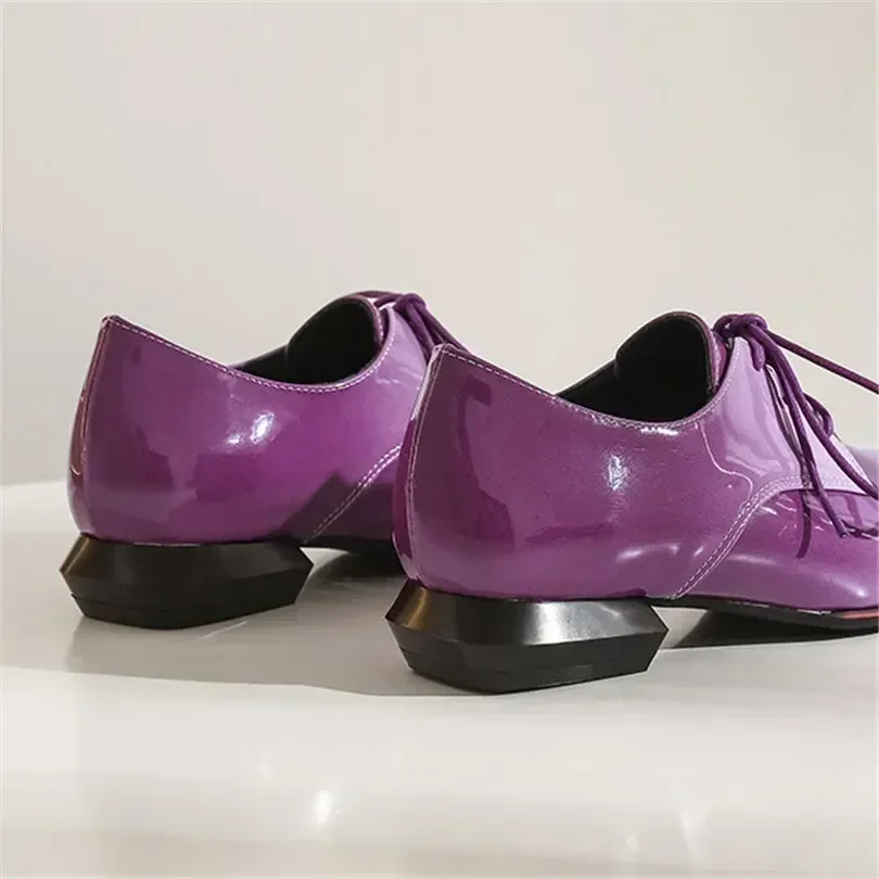 Wanita Inggris Oxford Gradien  - Patent Leather Oxford ulasan dan harga