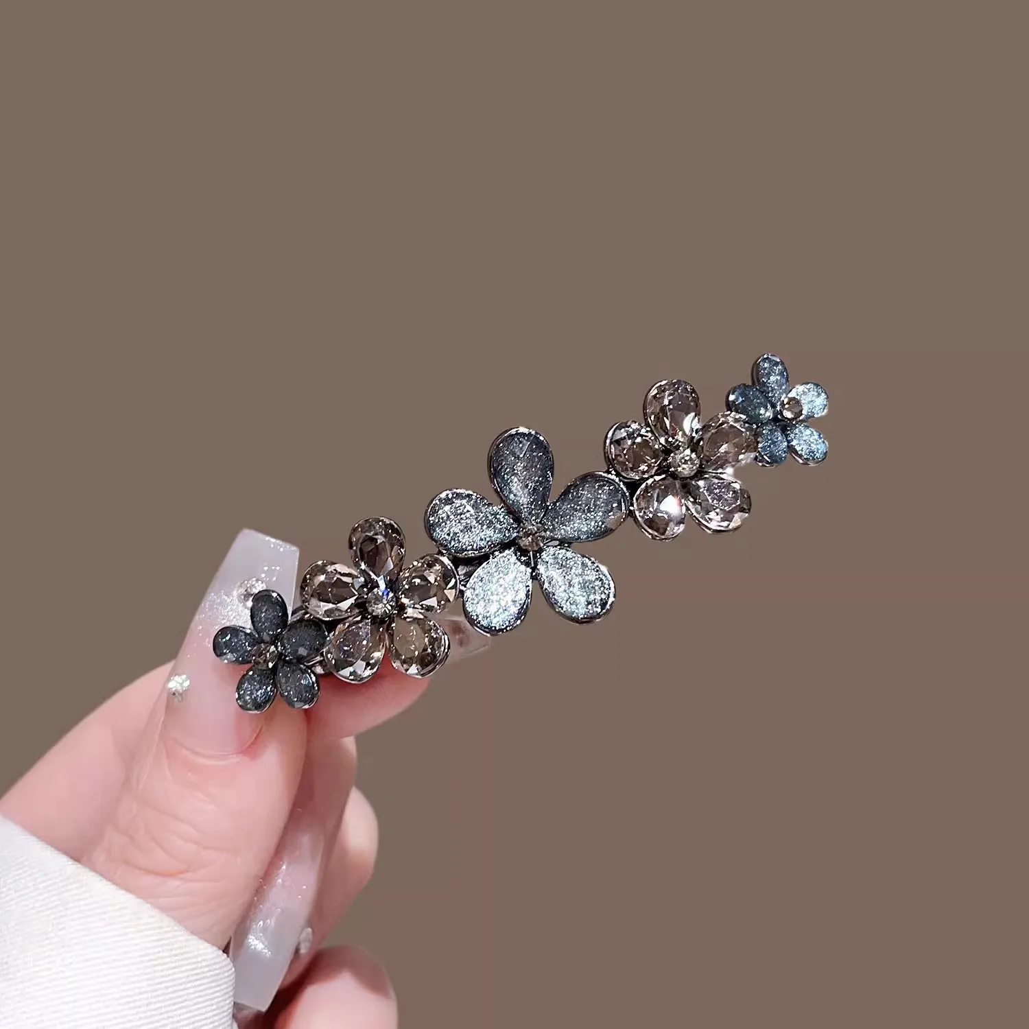 Jepit Rambut Bunga Kristal Ele - Tie Bar Clip ulasan dan harga