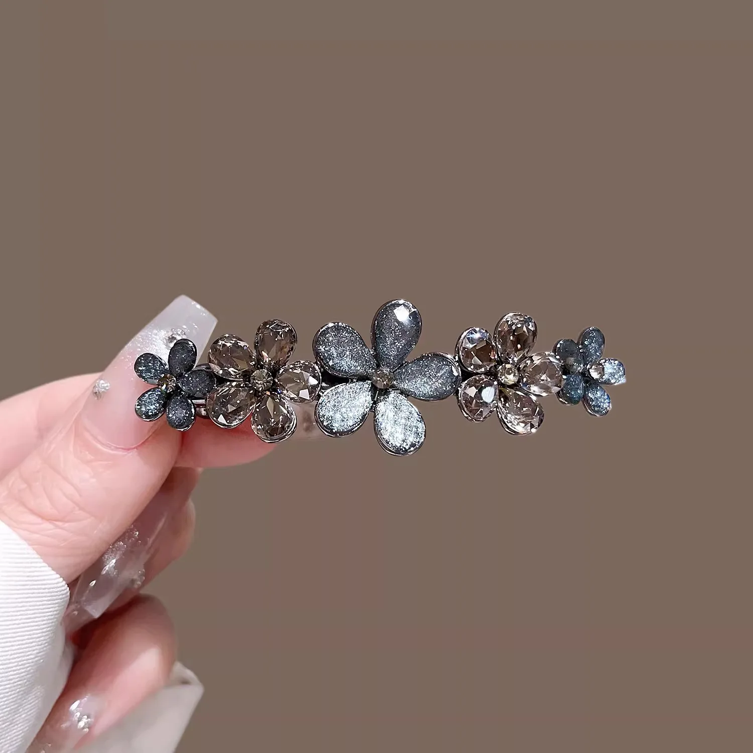 Jepit Rambut Bunga Kristal Ele - Tie Bar Clip ulasan dan harga